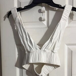 Abercrombie & Fitch White Crop Top